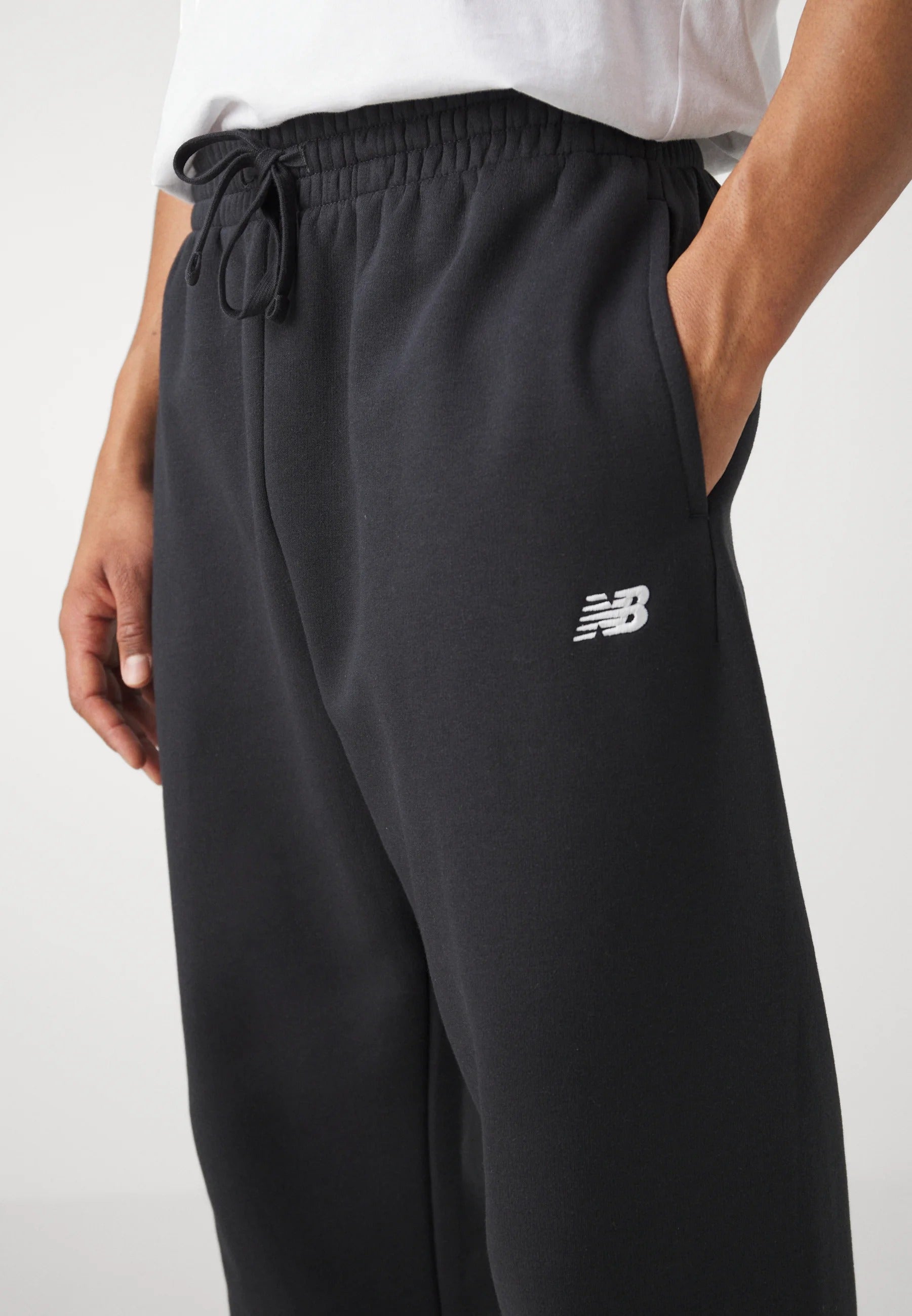 New Balance PANTALONI Nero