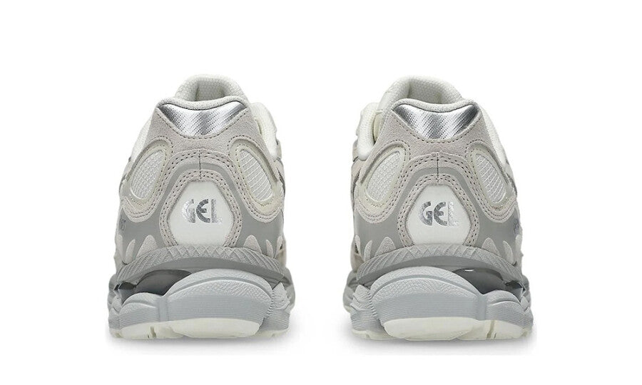Asics SNEAKERS Grigio