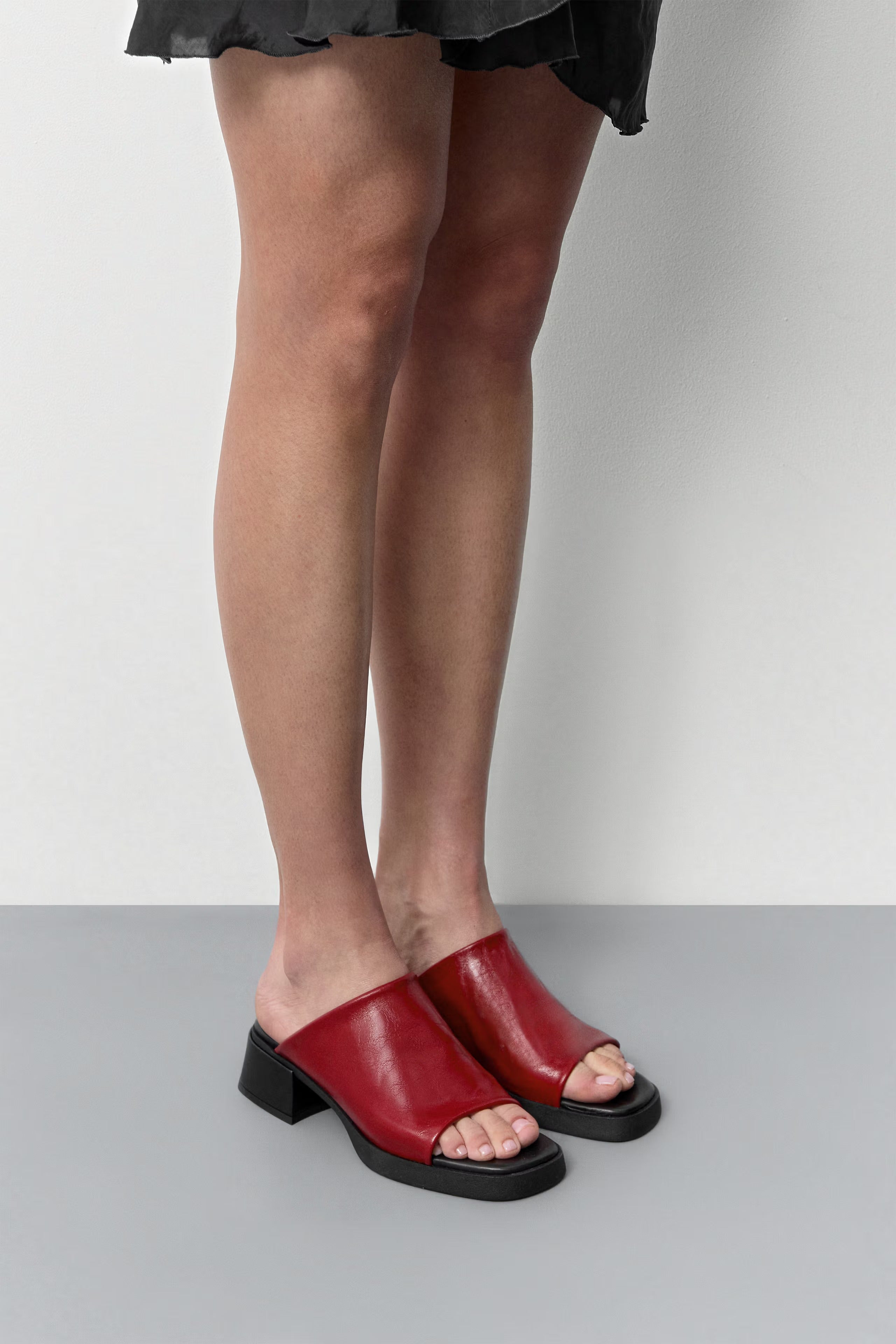 Miista SANDALI Rosso
