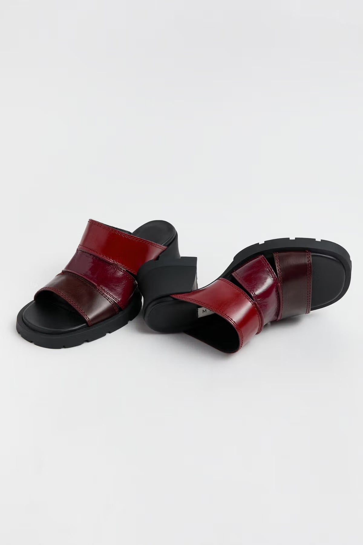 Miista SANDALI Rosso