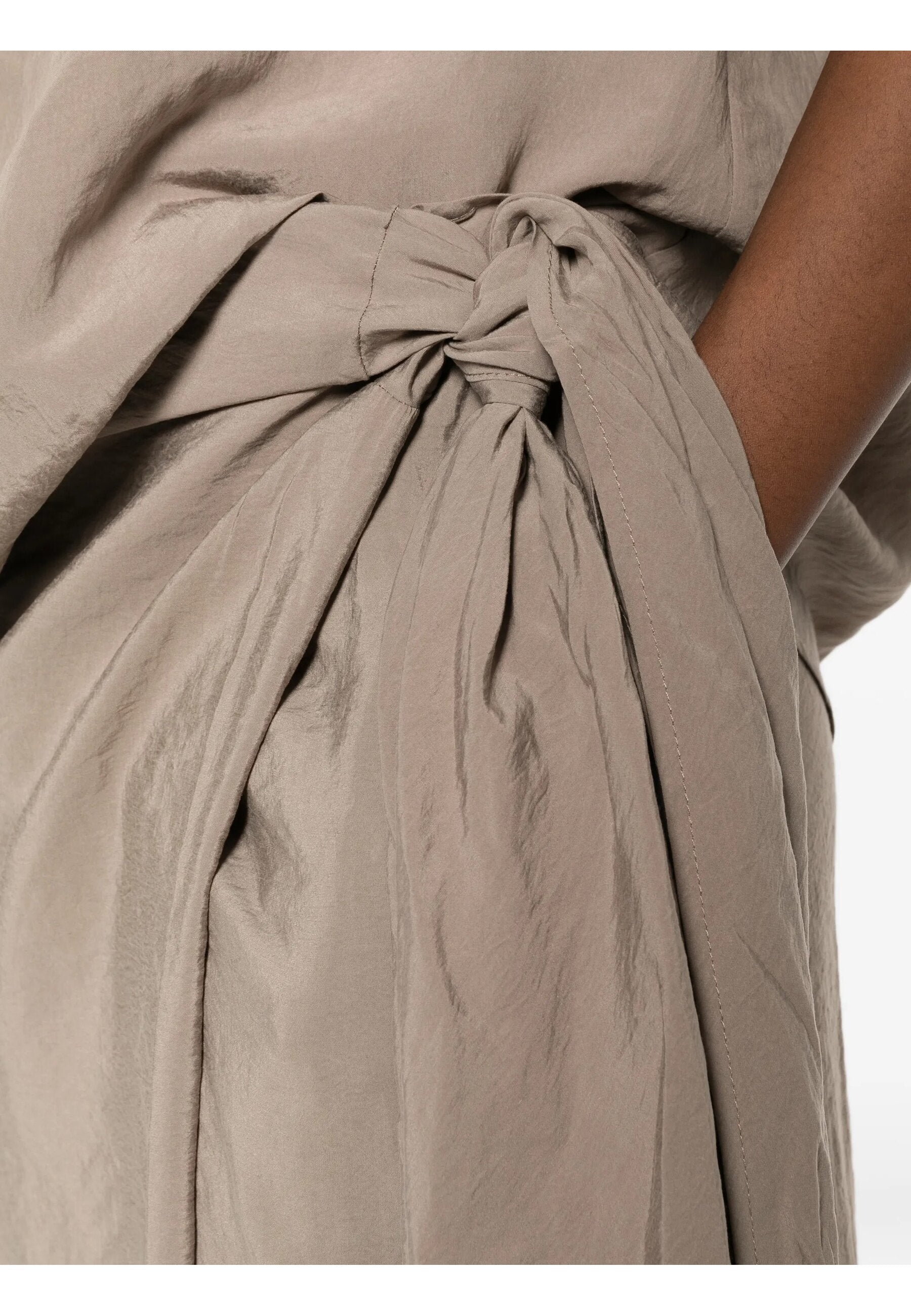 Su PANTALONI Beige