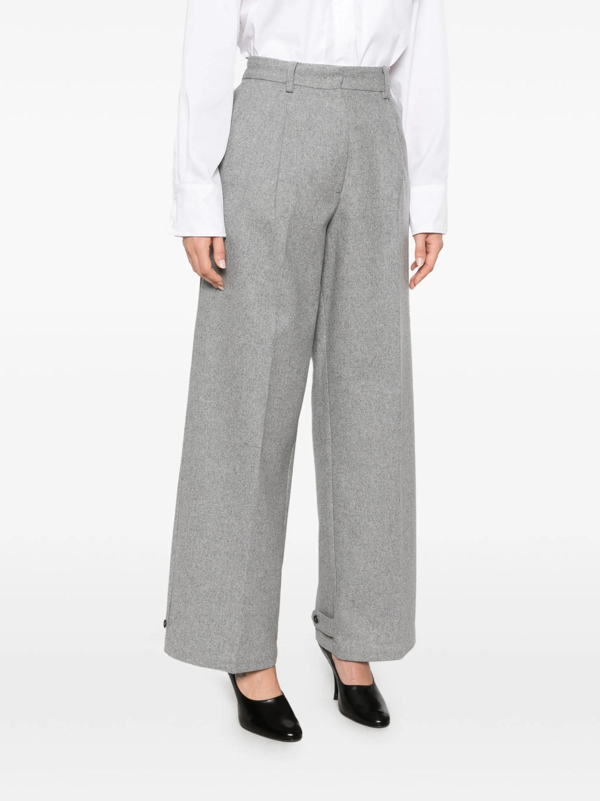 Su PANTALONI Grigio