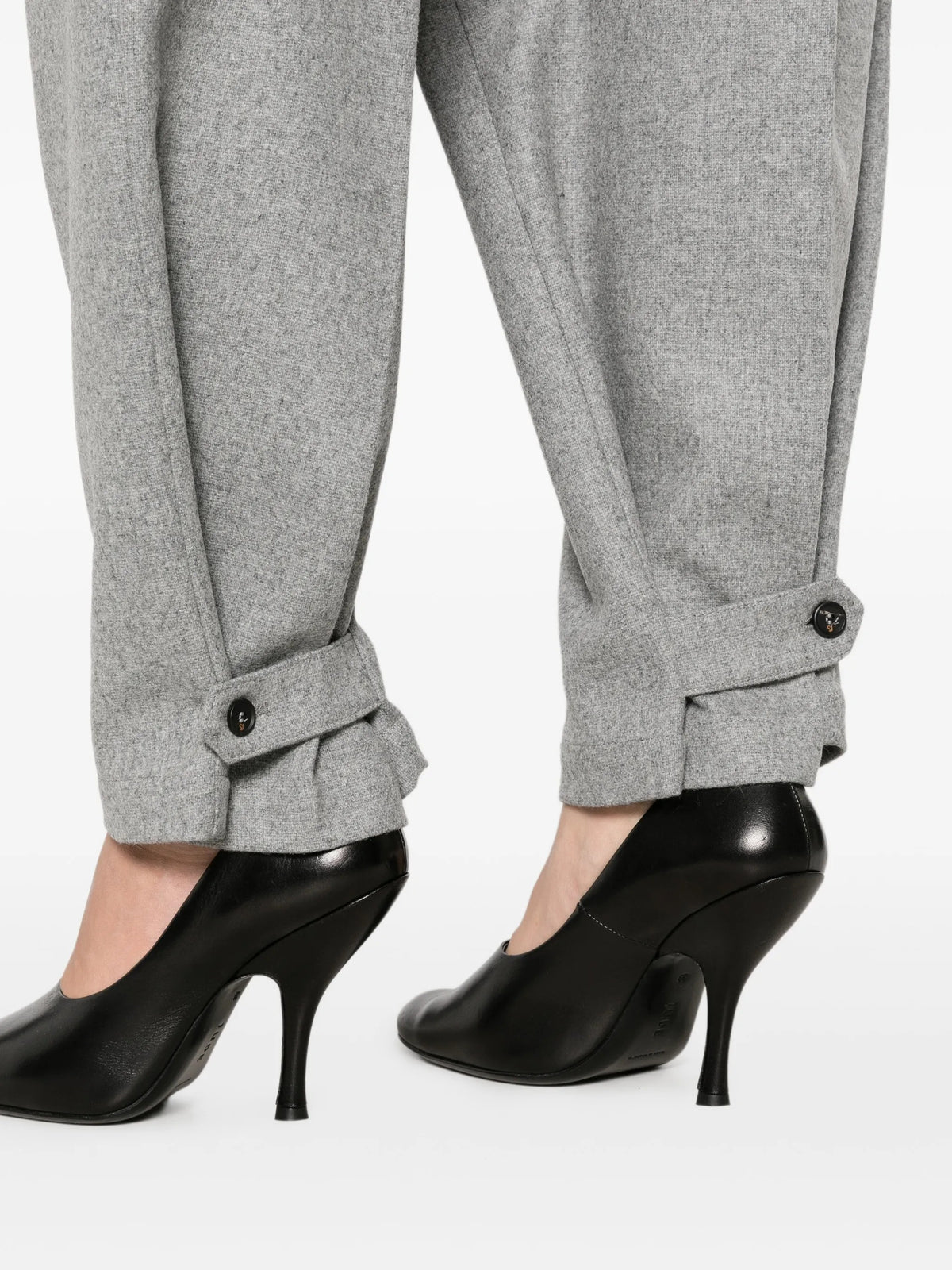 Su PANTALONI Grigio